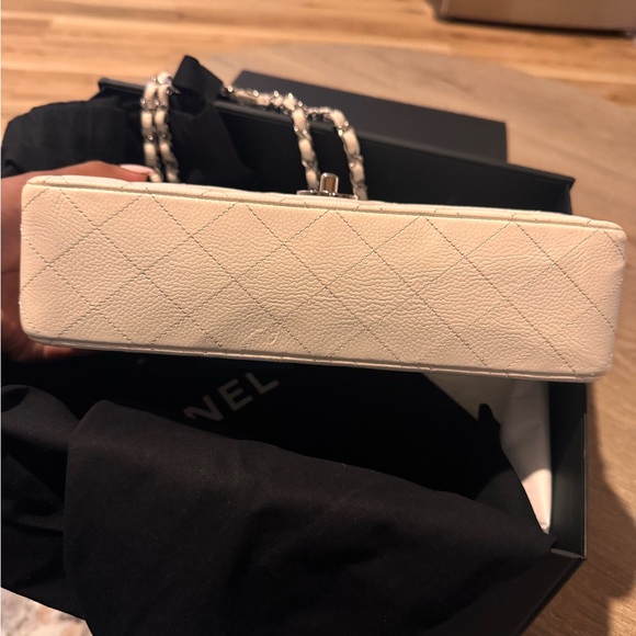 Vintage Medium Chanel Classic flap - Picture 8 of 8